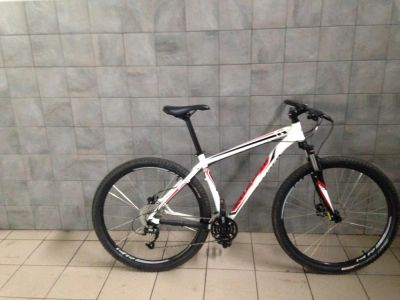 Лот: 5458638. Фото: 1. Specialized hardrock sport disk... Велосипеды