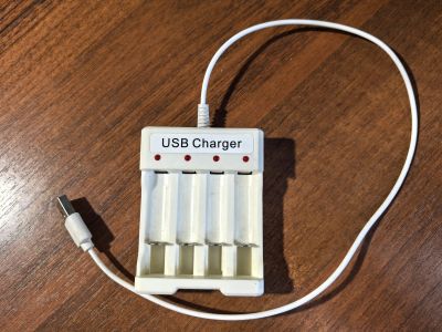 Лот: 25314096. Фото: 1. Зарядное устройство B-04, 2V Battery... Зарядные устройства, блоки питания, адаптеры сетевые для смартфонов