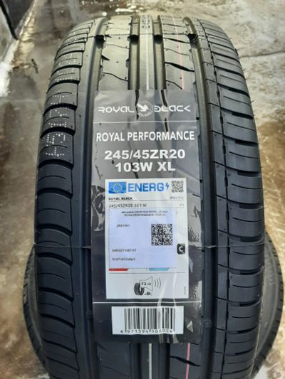 Лот: 24684264. Фото: 1. 245/45 R20 103W Royal Black Performance. Шины