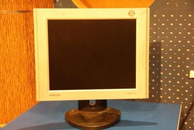 Лот: 8594439. Фото: 1. Монитор Samsung SyncMaster 171S... ЖК-мониторы