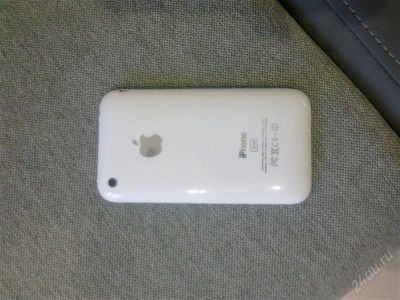 Лот: 944155. Фото: 1. Iphone 3g white. Кнопочные мобильные телефоны