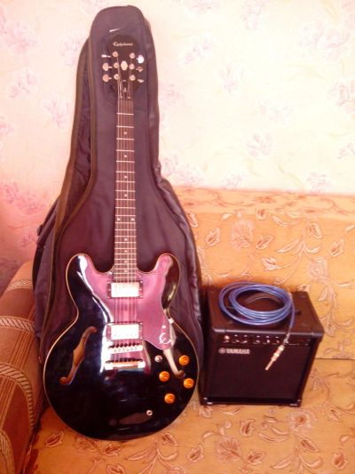 Лот: 7680375. Фото: 1. Гитара Epiphone dot ebony плюс... Гитары