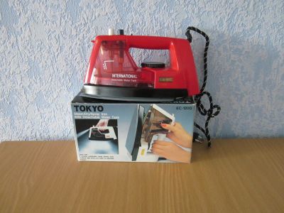 Лот: 25003273. Фото: 1. Новый электрический утюг Tokyo... Утюги, парогенераторы, отпариватели