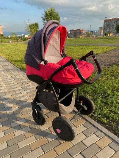 Лот: 17873855. Фото: 1. Коляска Tutis Zippy 3 в 1. Коляски