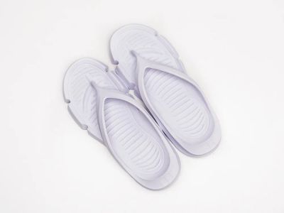 Лот: 20228983. Фото: 1. Сланцы Balenciaga. Шлепанцы, сланцы