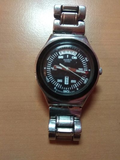 Лот: 12876626. Фото: 1. Часы Swatch swiss читаем описание. Оригинальные наручные часы