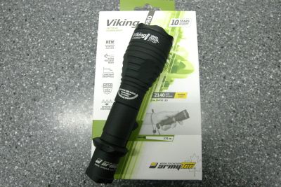 Лот: 19133725. Фото: 1. Тактический фонарь Armytek Viking... Фонарики