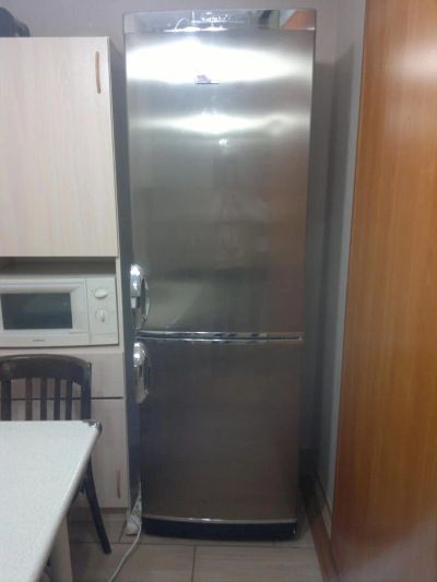 Лот: 5029983. Фото: 1. Холодильник не рабочий на запчасти... Холодильники, морозильные камеры