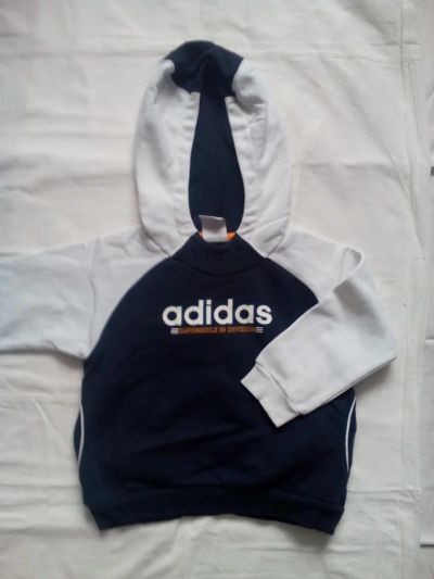 Лот: 6917516. Фото: 1. Кофточка adidas оригинал р. 98-104. Спортивная одежда