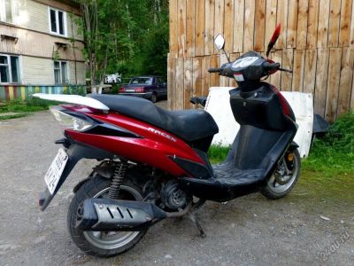 Лот: 5903150. Фото: 1. скутер 2011 года . мопед. мотоцикл... Мотороллеры, мопеды