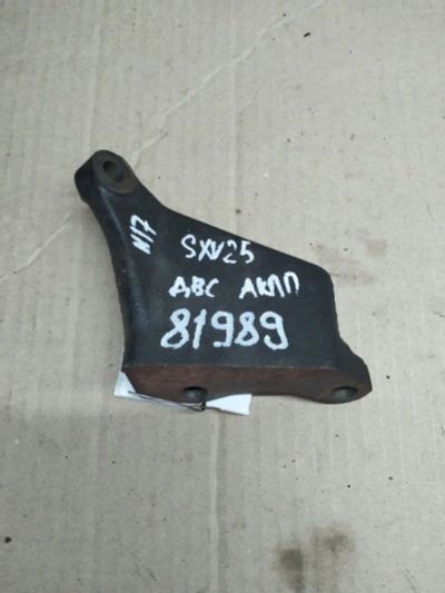 Лот: 21402781. Фото: 1. кронштейн Toyota Camry Gracia... Двигатель и элементы двигателя