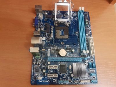 Лот: 12181818. Фото: 1. Материнская плата Gigabyte GA-H61M-S1... Материнские платы