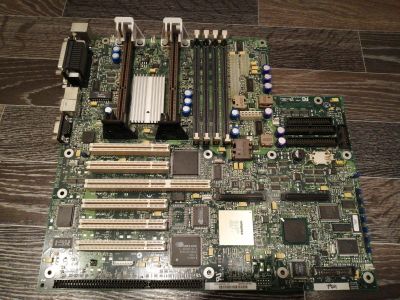 Лот: 16064789. Фото: 1. Intel L440GX. Материнские платы