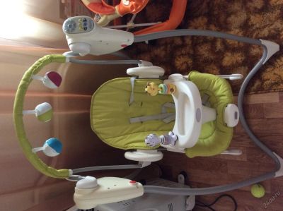 Лот: 5664615. Фото: 1. Качелях-шезлонг 2 в 1 Graco. Ходунки, прыгунки, качели