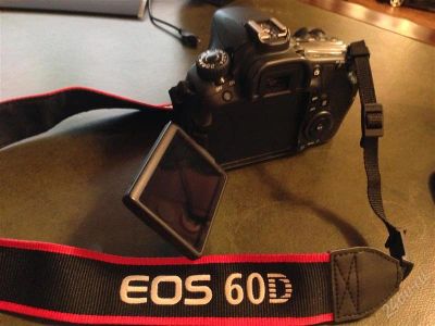 Лот: 2341004. Фото: 1. Продам Canon 60D Body состояние... Цифровые зеркальные