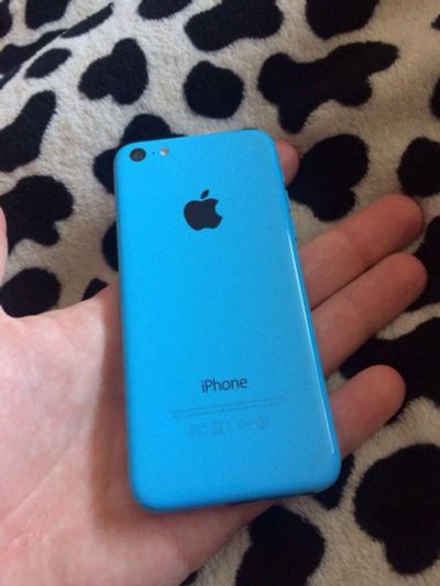 Лот: 9898772. Фото: 1. iPhone 5C Blue 16gb. Смартфоны