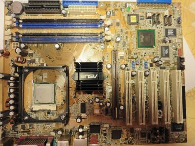 Лот: 7894795. Фото: 1. Материнская плата Asus P4C800-E. Материнские платы