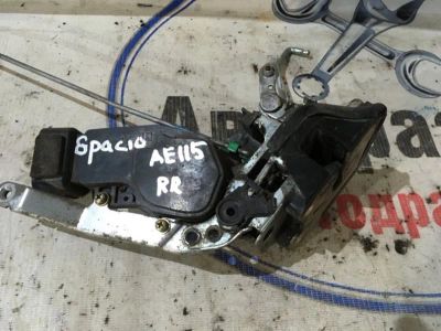 Лот: 21718684. Фото: 1. замок двери Toyota Corolla Spacio... Двигатель и элементы двигателя