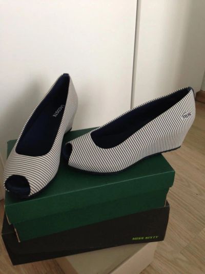 Лот: 7896546. Фото: 1. Новые босоножки Lacoste, размер... Босоножки