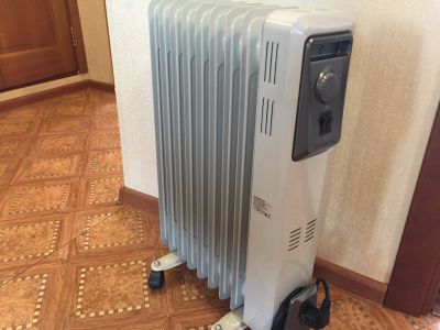 Лот: 12622671. Фото: 1. Обогреватель - радиатор отопления... Обогреватели бытовые