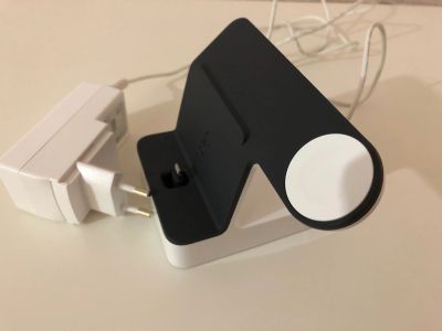 Лот: 14559066. Фото: 1. Док-станция Belkin для iPhone... Зарядные устройства, блоки питания, адаптеры сетевые для смартфонов