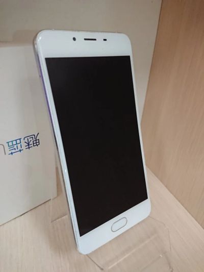 Лот: 12600761. Фото: 1. Смартфон Meizu U10(U680H) 16Gb... Смартфоны