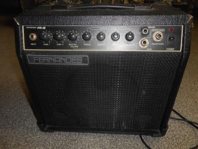 Лот: 4169683. Фото: 1. Fernandes FA-15. Гитарные эффекты и комбоусилители