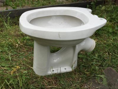 Лот: 5969308. Фото: 1. Унитаз белый новый. Унитазы, биде