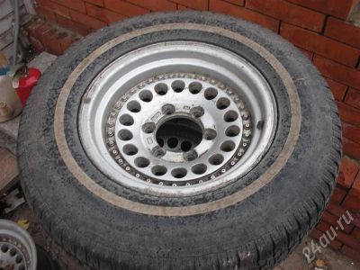 Лот: 549812. Фото: 1. BF GOODRICH 235/75/R15 на кованых... Шины