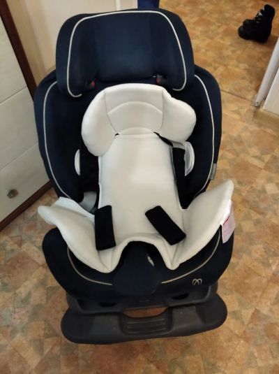 Лот: 17233572. Фото: 1. Продам автокресло Ailebebe. Детские автокресла