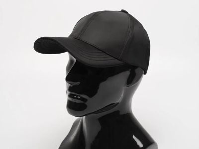 Лот: 22156624. Фото: 1. Кепка Prada. Шарфы, платки