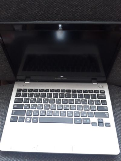 Лот: 19232679. Фото: 1. Нетбук Samsung NP-305U1A. Ноутбуки
