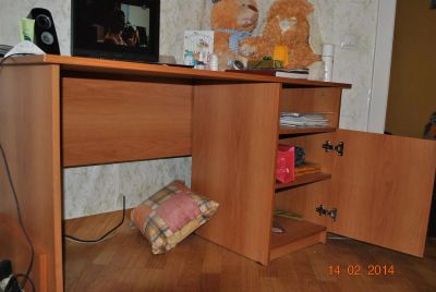 Лот: 3724981. Фото: 1. Стол+тумбочка+подставка под системный... Компьютерные и письменные столы