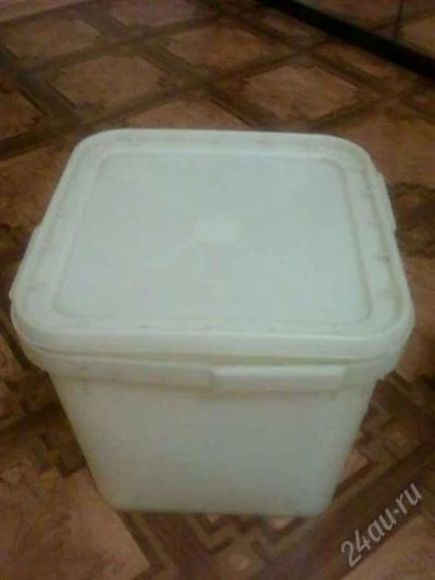 Лот: 1592033. Фото: 1. бак ,емкостью около 50 литров. Другое (домашний быт)