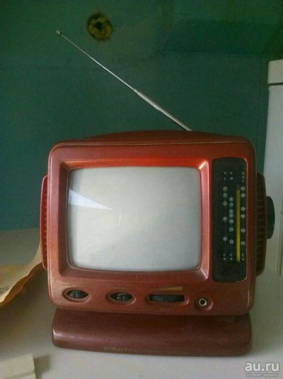 Лот: 13404965. Фото: 1. Телевизор. Пульты ДУ
