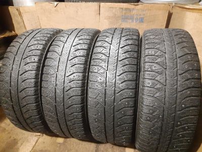 Лот: 17185323. Фото: 1. 205/65R15 94T Bridgestone Ice... Шины