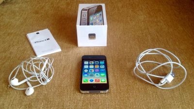 Лот: 4665067. Фото: 1. iPhone 4s 16gb. Смартфоны