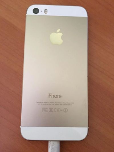Лот: 6803046. Фото: 1. iPhone 5S, 16гб, американец!. Смартфоны