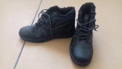 Лот: 12307801. Фото: 1. Зимние ботинки. Ботинки, полуботинки