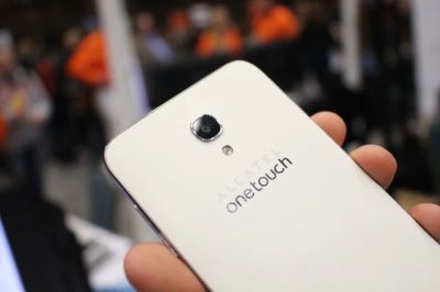 Лот: 5857618. Фото: 1. Мощный супертонкий 4-ех ядерный... Смартфоны