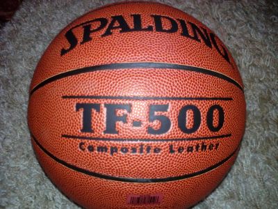 Лот: 6719366. Фото: 1. Мяч для баскетбола Spalding TF-500... Мячи, ракетки, шайбы, клюшки