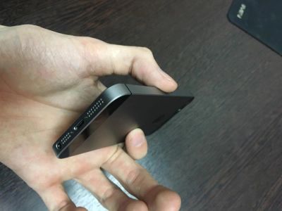 Лот: 11059938. Фото: 1. Apple iPhone SE. Смартфоны