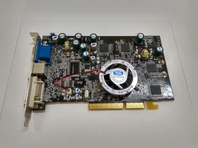 Лот: 12015091. Фото: 1. Видеокарта AGP Radeon 9600 XT... Видеокарты