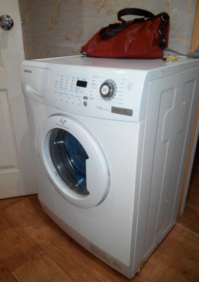 Лот: 6206851. Фото: 1. Стиральная машина Samsung WF6520S7W. Стиральные машины