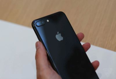 Лот: 11173387. Фото: 1. Iphone 8 plus 64 gb. Смартфоны