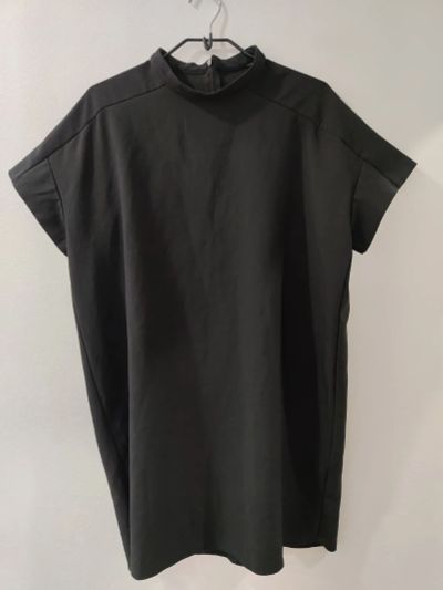 Лот: 25441316. Фото: 1. Чёрное платье zara. Платья