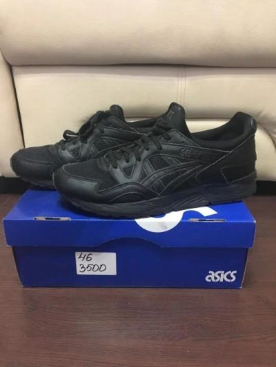 Лот: 11358010. Фото: 1. Кроссовки Asics №150118. Кеды, кроссовки, слипоны
