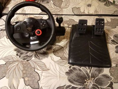 Лот: 12181940. Фото: 1. Руль Logitech driving force GT. Рули, джойстики