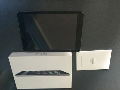 Лот: 7933783. Фото: 1. iPad mini. Планшеты