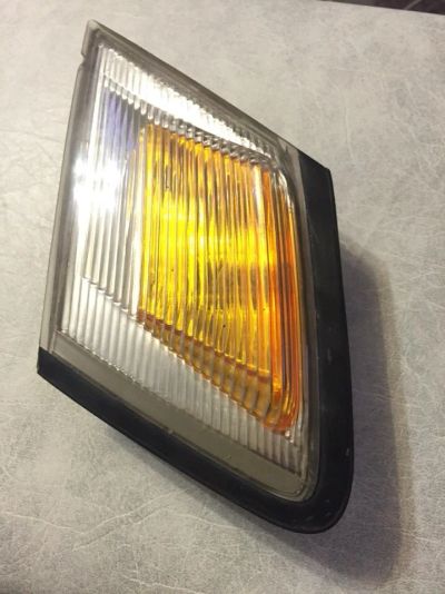 Лот: 5327219. Фото: 1. Поворотник правый на Mark II JZX90. Оптика и освещение